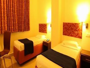 Mala Inn Chennai Exterior photo